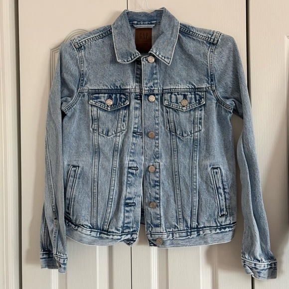 GAP Jackets & Blazers - GAP Light Wash Denim Jacket